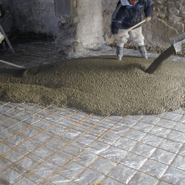 Film polyane pour dalle béton – membrane plastique noire ou transparente utilisée comme pare-humidité sous dalle.
