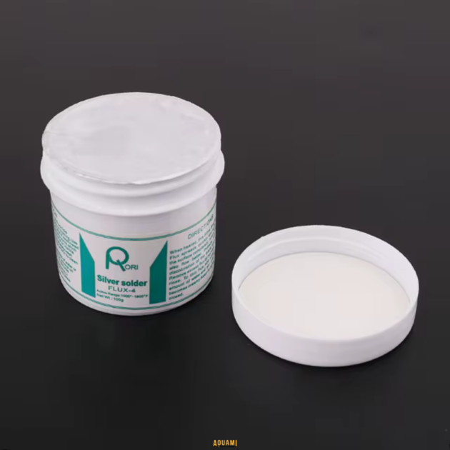 "Poudre cuivre soudage 50g – Poudre de haute qualité pour le soudage du cuivre, assurant une connexion solide et fiable. Idéale pour les réparations et les travaux de plomberie. Disponible chez Outillage Aouami."