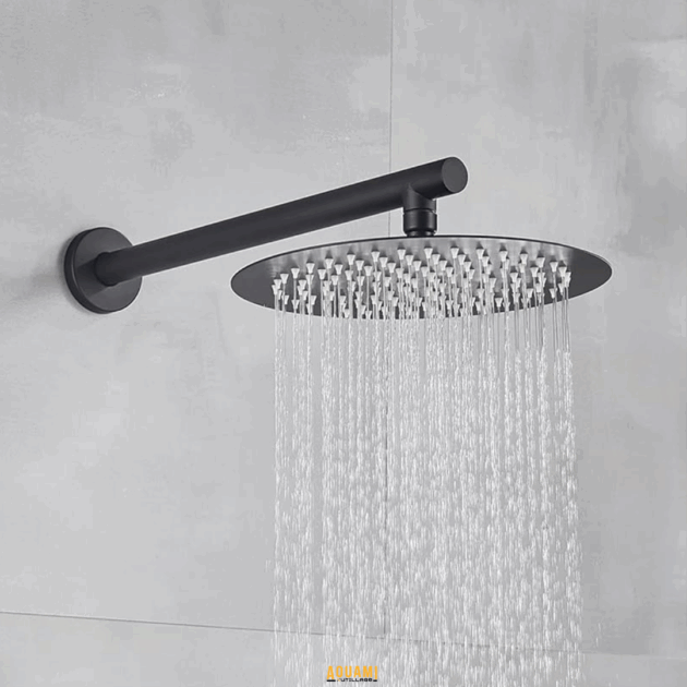 Pommeau de douche effet pluie – large tête ronde pour jet doux et homogène.